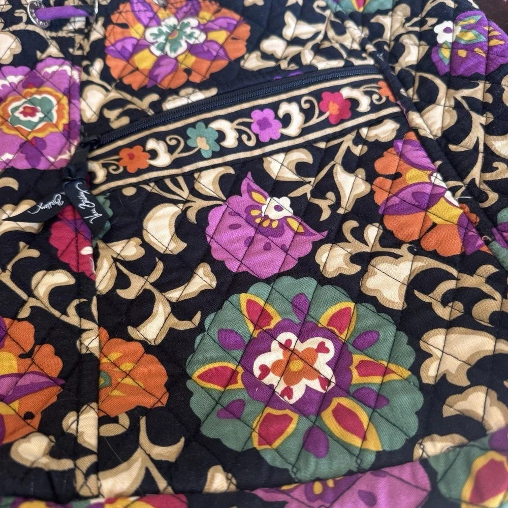 Retired VERA BRADLEY SUZANI Black Multicolored Floral Quilt Bucket Backpack Bag